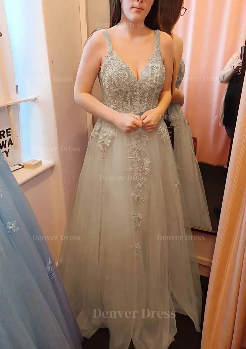 A-line V Neck Sleeveless Long/Floor-Length Tulle Prom Dress With Appliqued Lace