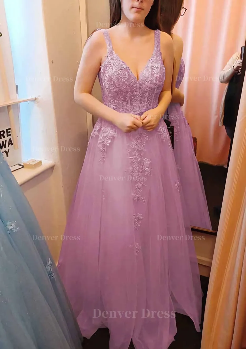 A-line V Neck Sleeveless Long/Floor-Length Tulle Prom Dress With Appliqued Lace