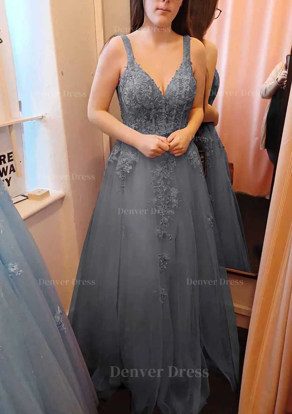 A-line V Neck Sleeveless Long/Floor-Length Tulle Prom Dress With Appliqued Lace