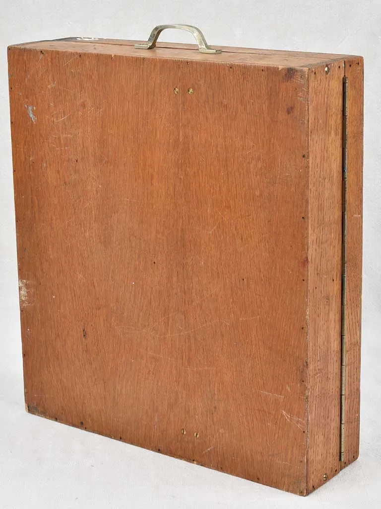 Antique artist's painting box - plein air 15¾"