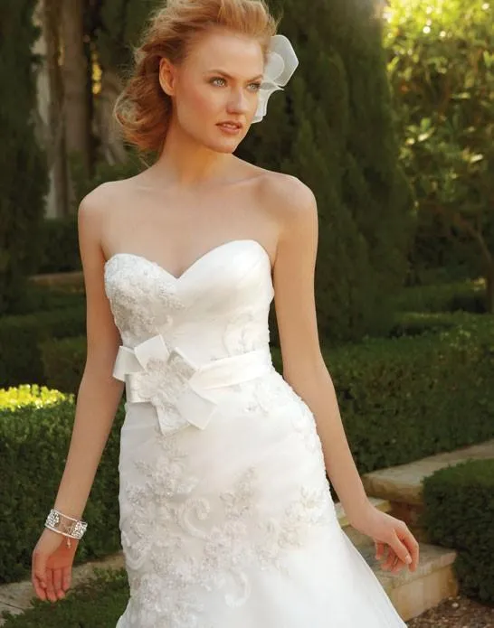 Casablanca Bridal 2043 size 10 Fit & Flare Wedding Dress Ruffle Bridal Gown Strapless