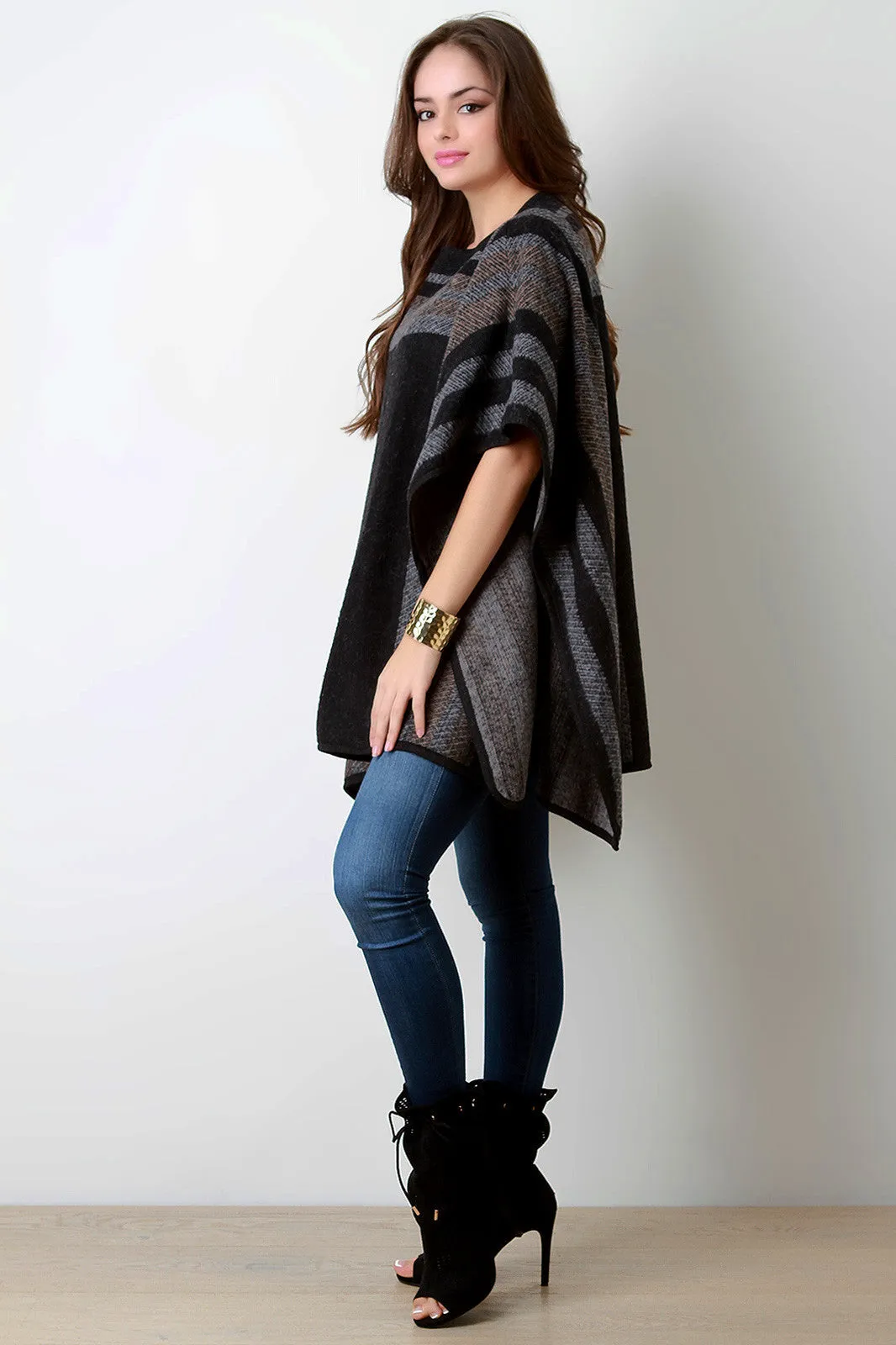 Colorblock Pattern Wool Pullover Poncho