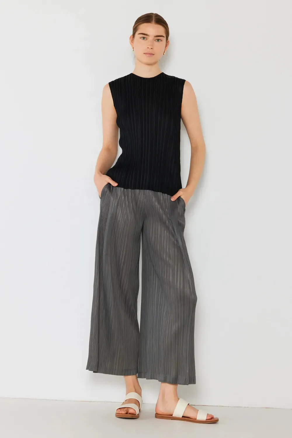 ed Wide-Leg Pants with Side Pleat Detail