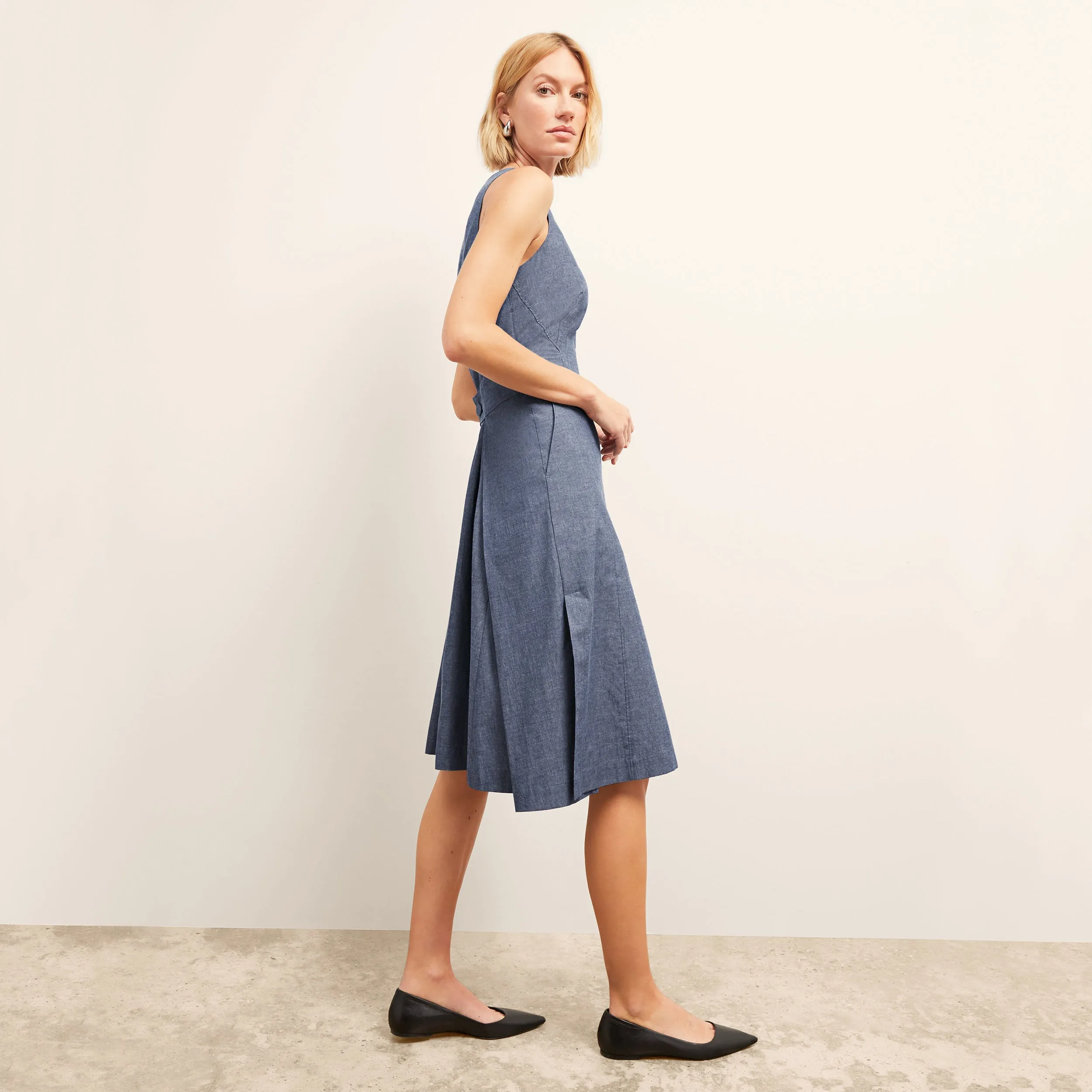 Estela Dress - Chambray :: Clear Blue