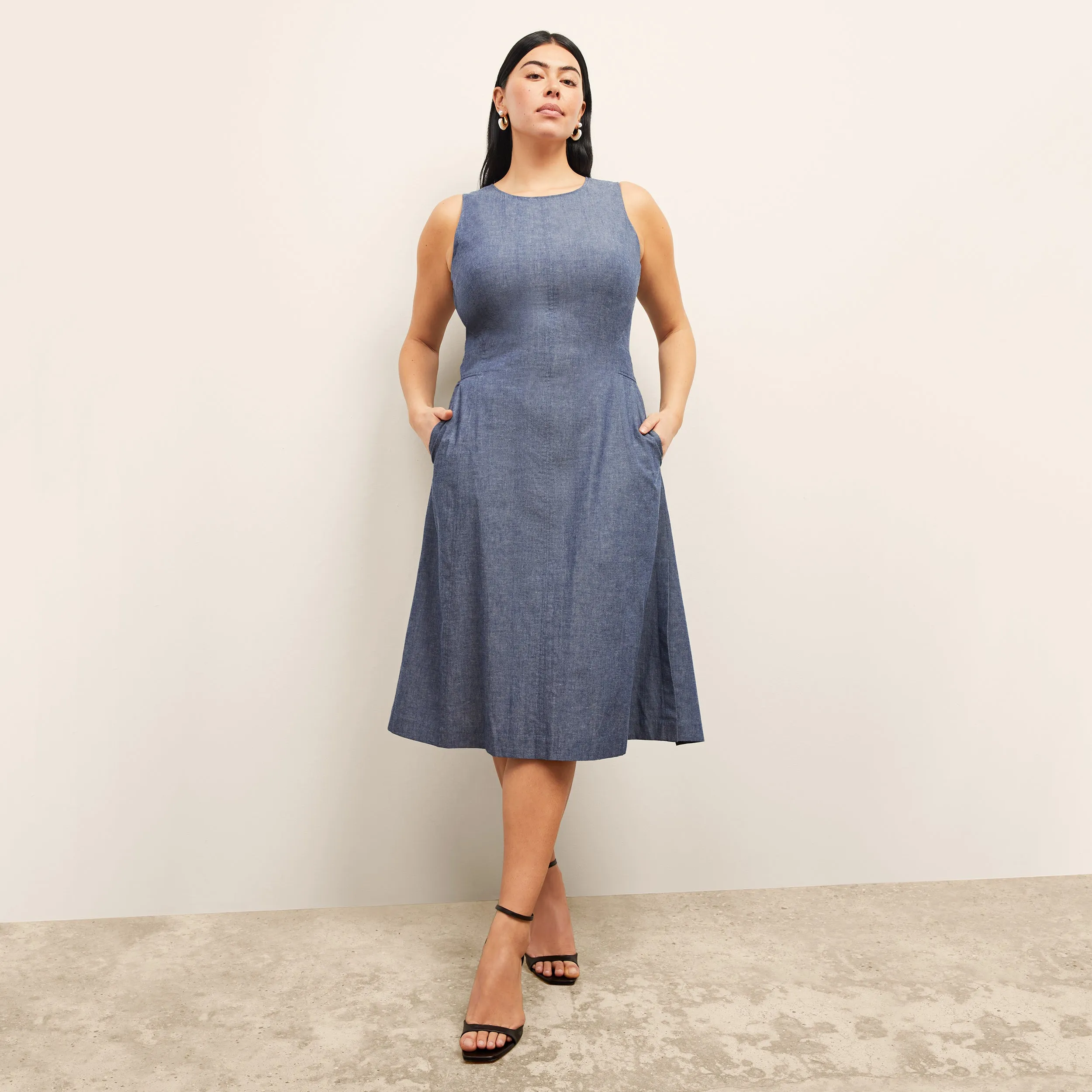 Estela Dress - Chambray :: Clear Blue