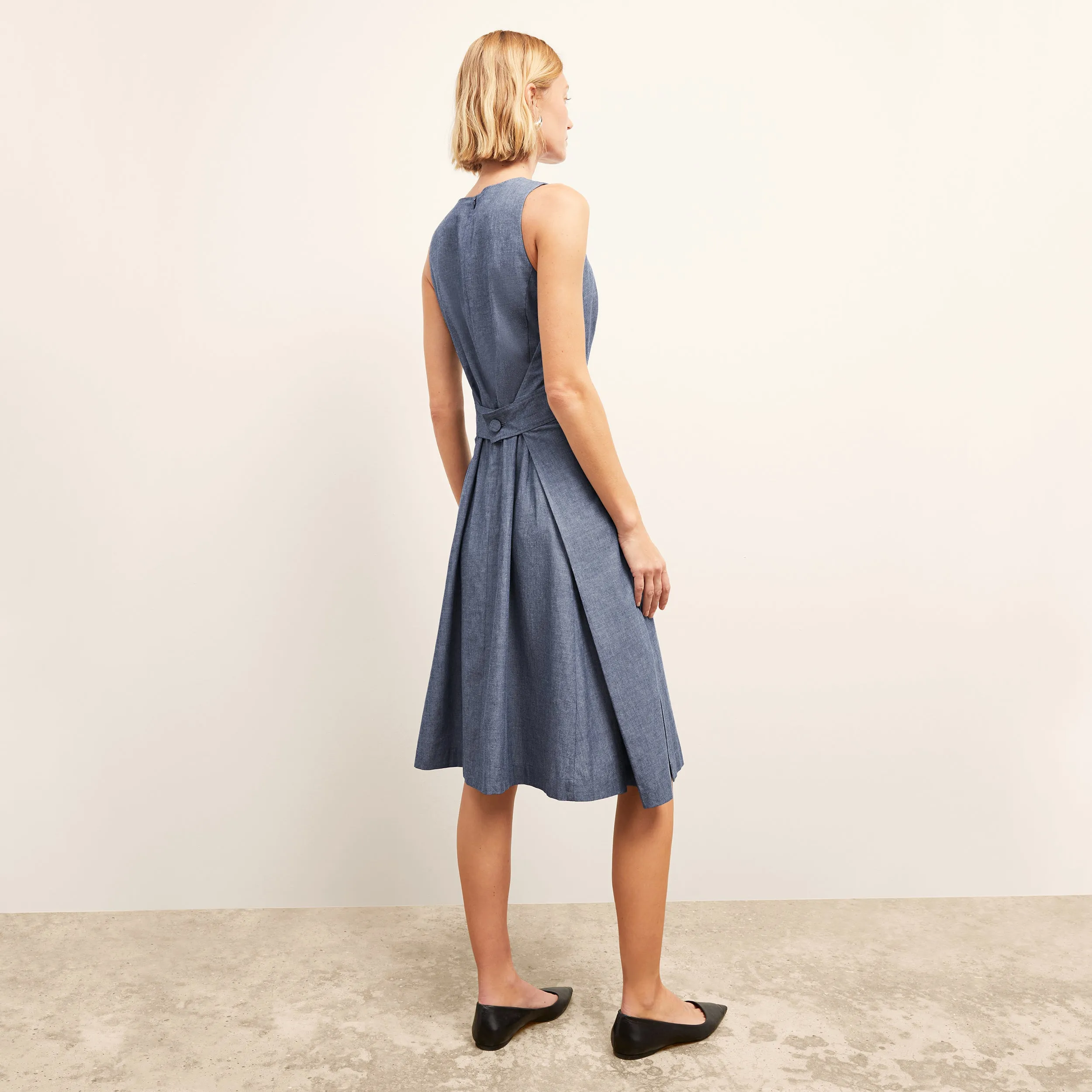 Estela Dress - Chambray :: Clear Blue