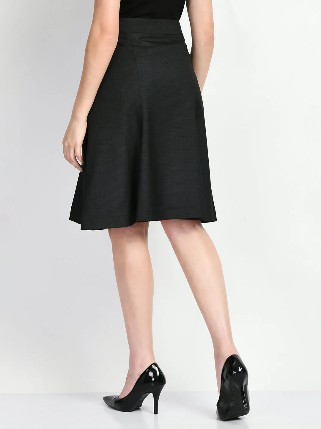 Exude Decisiveness Checked A-line Skirt (Black)