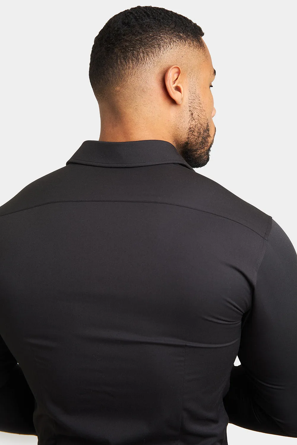 Muscle Fit Dress Shirt in Black