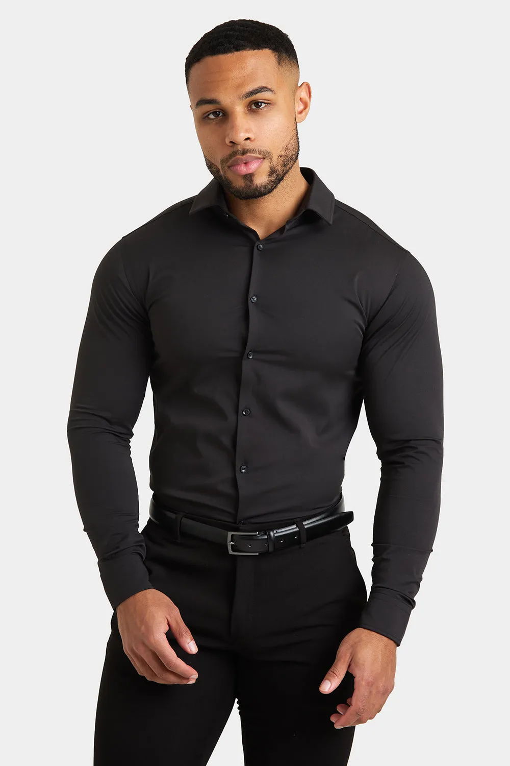 Muscle Fit Dress Shirt in Black