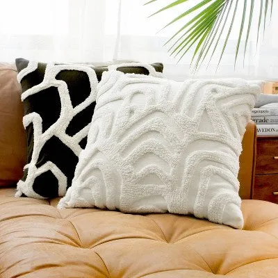 New - Kobo Tufted Decorative Pillow White/Black - Rochelle Porter