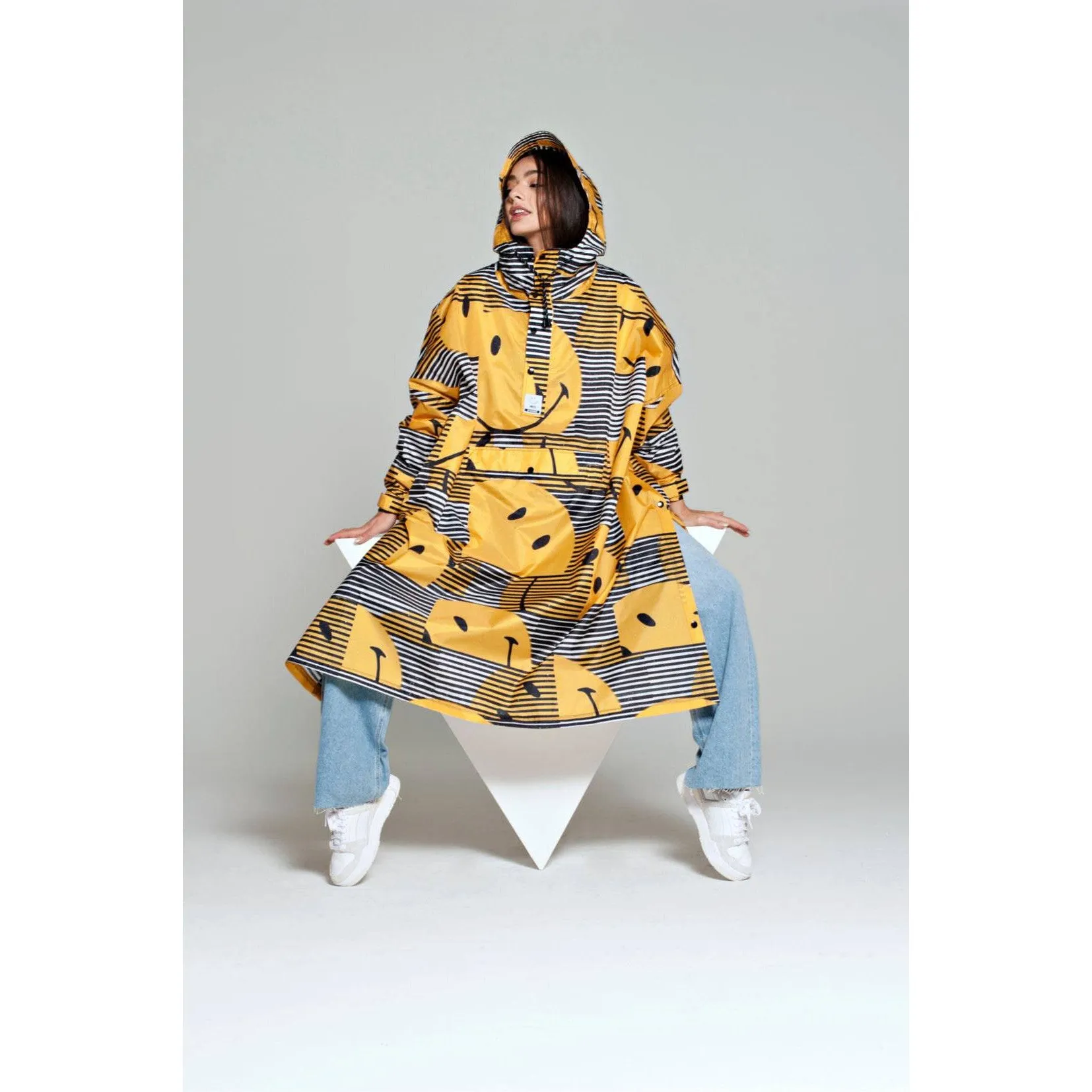 Rainkiss Sunset x Smiley Yellow Rain Poncho