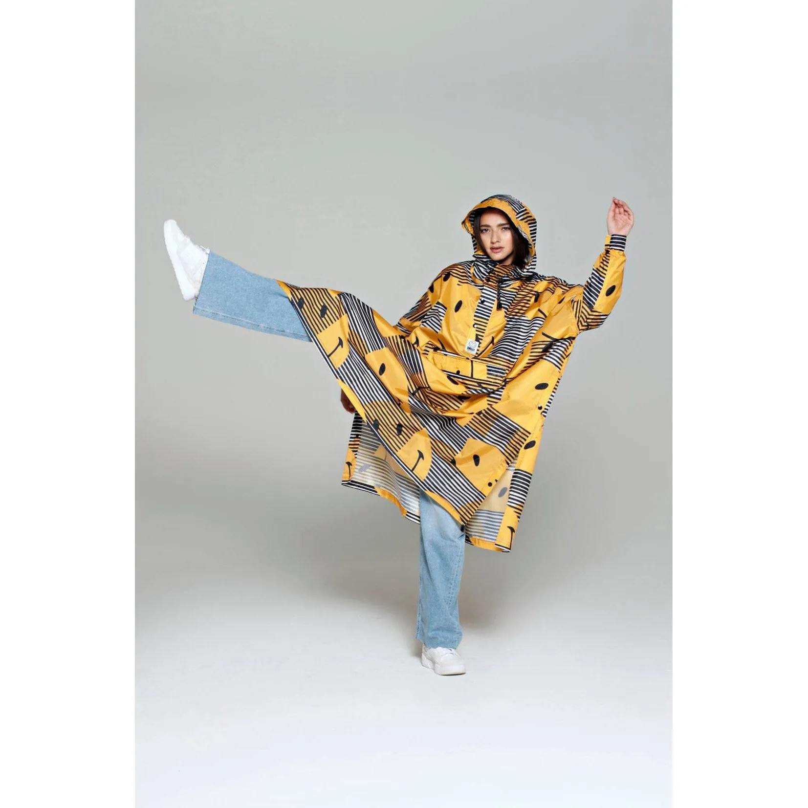 Rainkiss Sunset x Smiley Yellow Rain Poncho