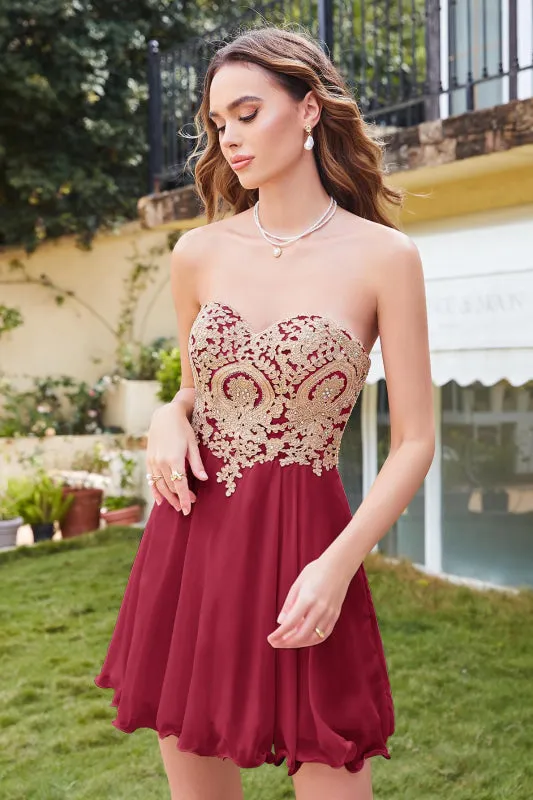 Stunning Strapless Chiffon Knee Length Homecoming Dress Gold Appliques Mini Party Wear Dress