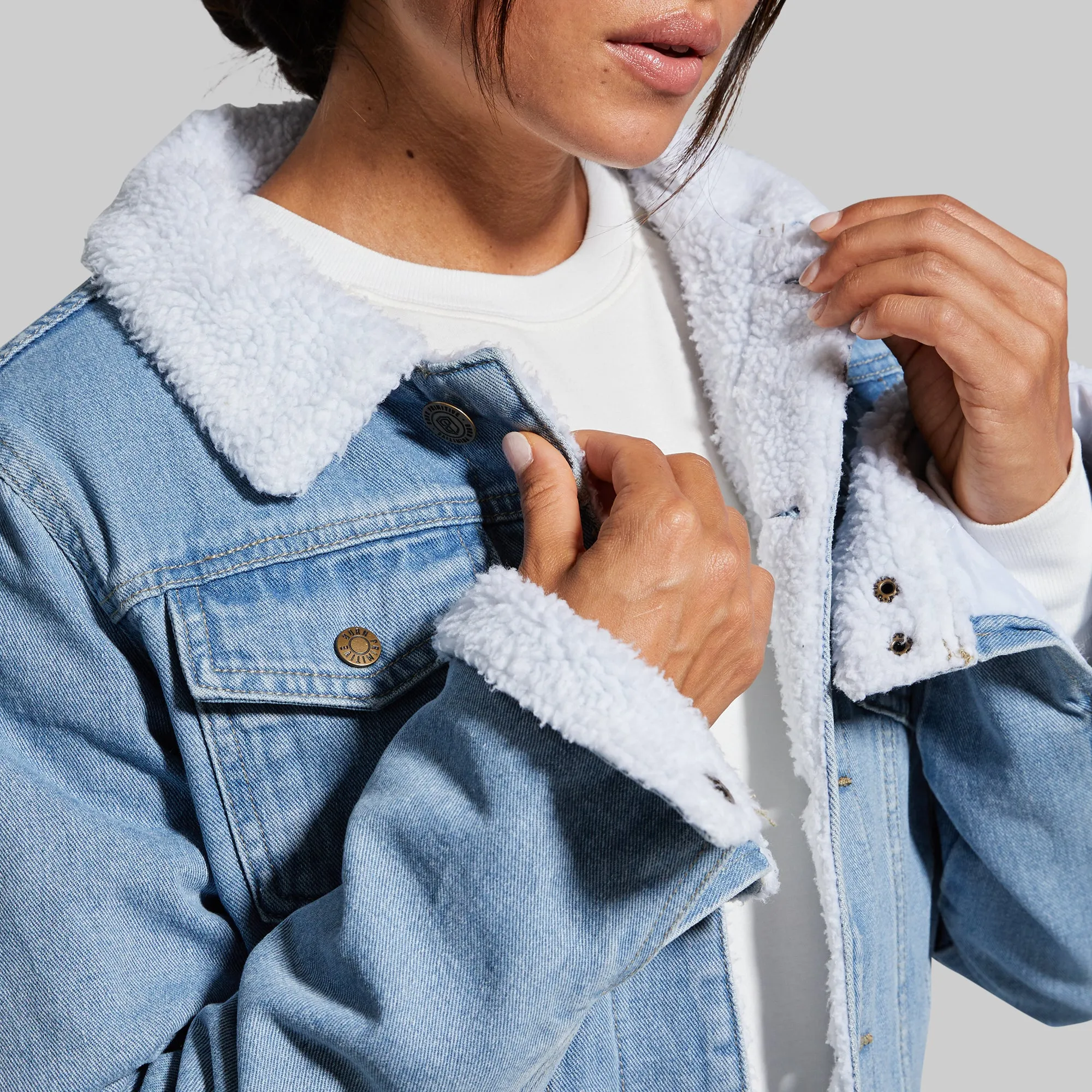 Women's Pioneer Jacket (Light Wash)